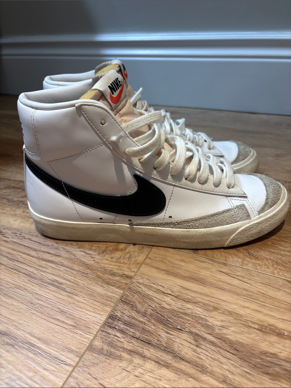 Nike Women’s White High-Top Sneakers with Black Swoosh and Beige Accents - Picture 2 of 4